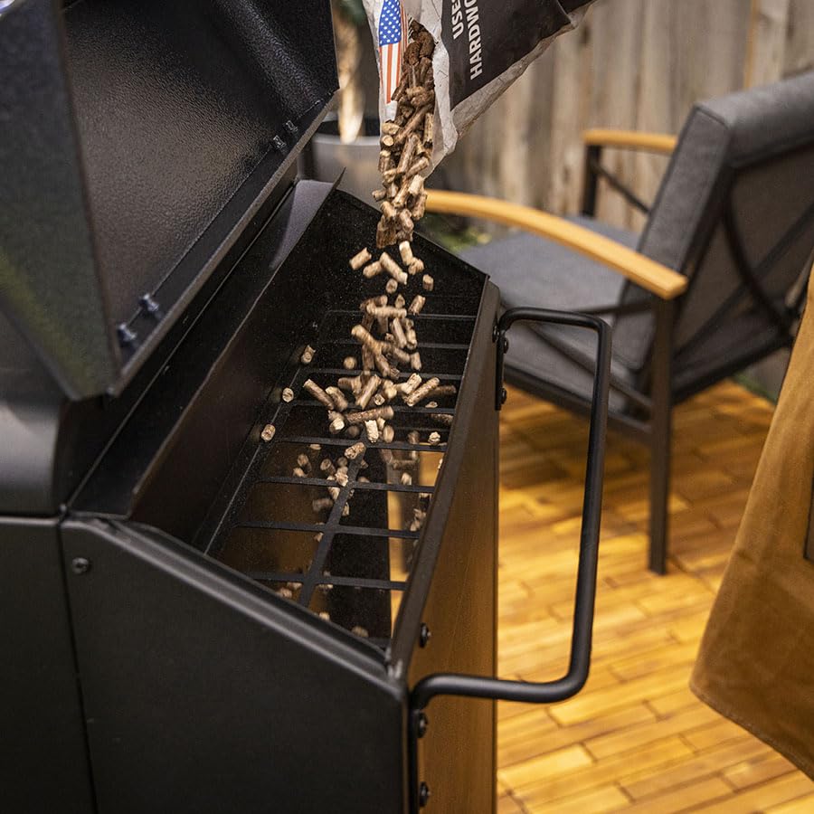 Pit Boss 3-Series Vertical Pellet Smoker Navigator - 11114
