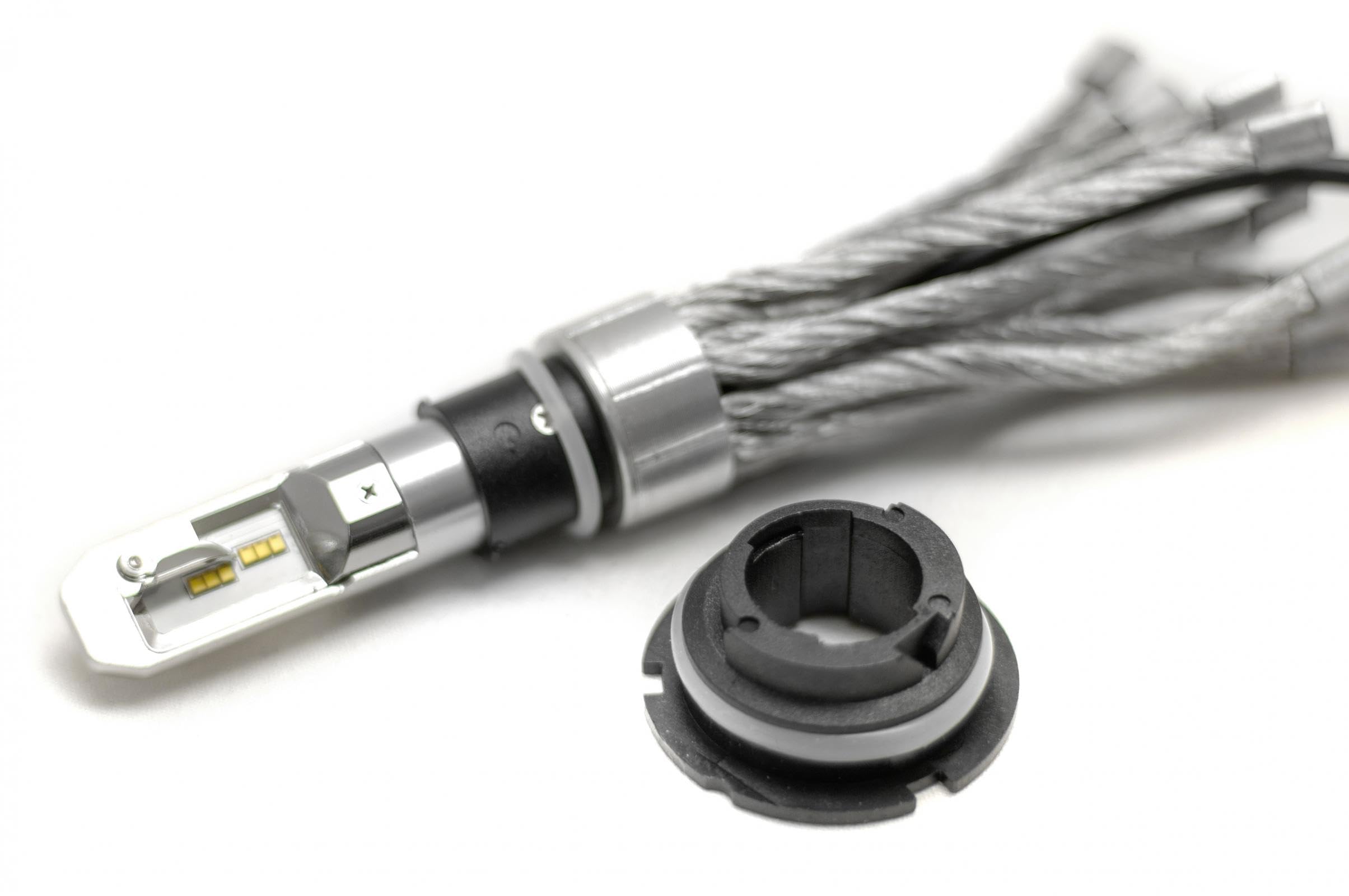 GEN4 9007 Hi-Lo Patent Pending LED Headlight Conversion Kit, Focus Optics, and copper stranded rope heat sinks