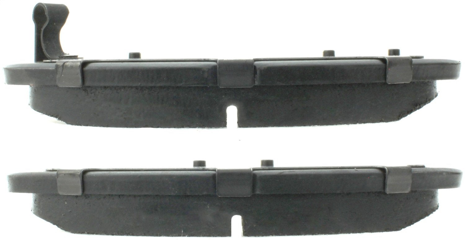 Front StopTech 308.09240 Brake Pads with Shims and Hardware Street
