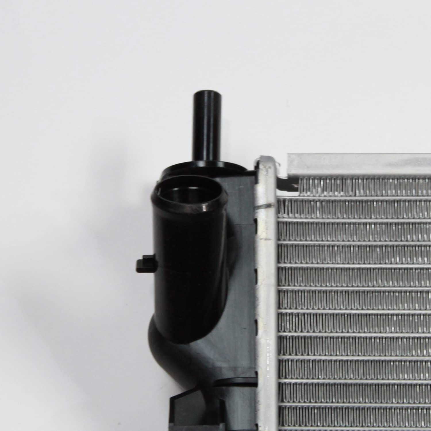 Radiator TYC 13184 Compatible with 2010-2013 Ford Transit