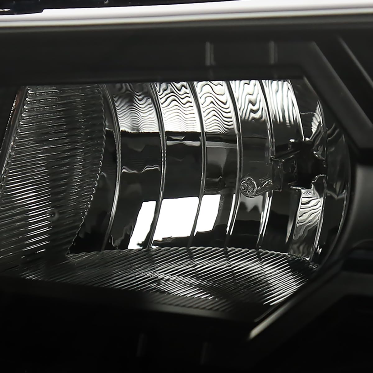 Black Smoke SPEC-D TUNING Projector Headlights w/LED Compatible with 2002-2009 Chevy Trailblazer, Left + Right Pair Headlamps Assembly