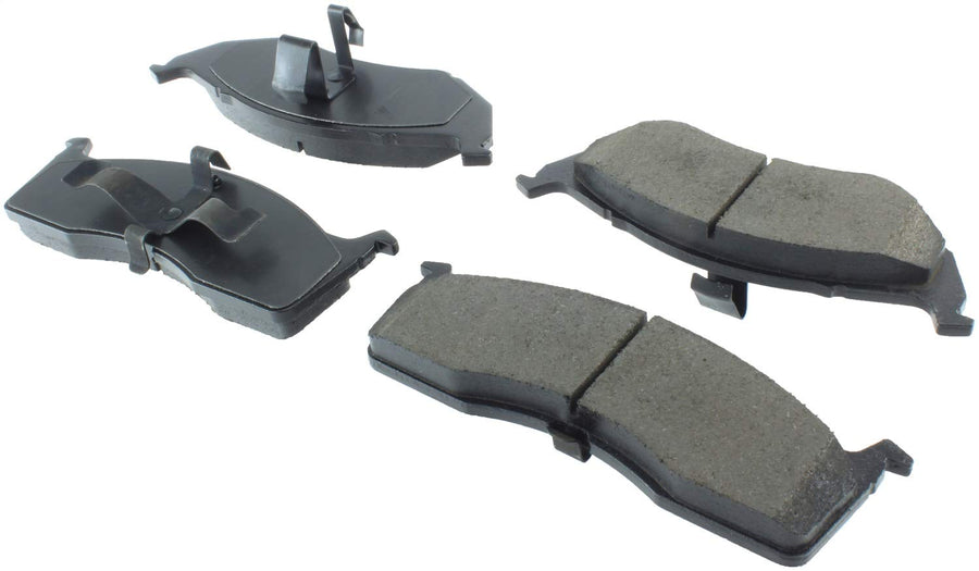 Front StopTech 308.07300 Brake Pads with Shims and Hardware Street