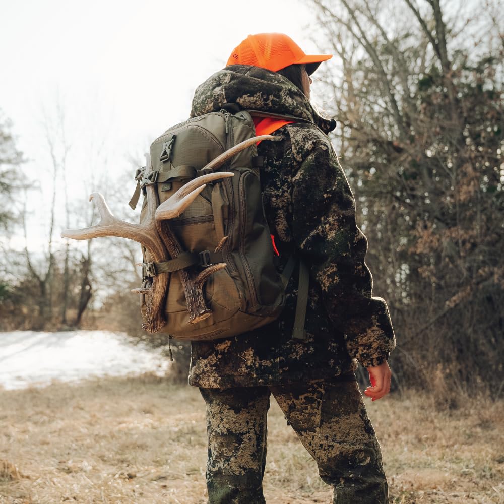 Prevail BOG Day Pack with 1700 Cubic in Capacity, 1.7 lbs, and Heavy-Duty Zippers and Buckles for Hunting, Outdoors