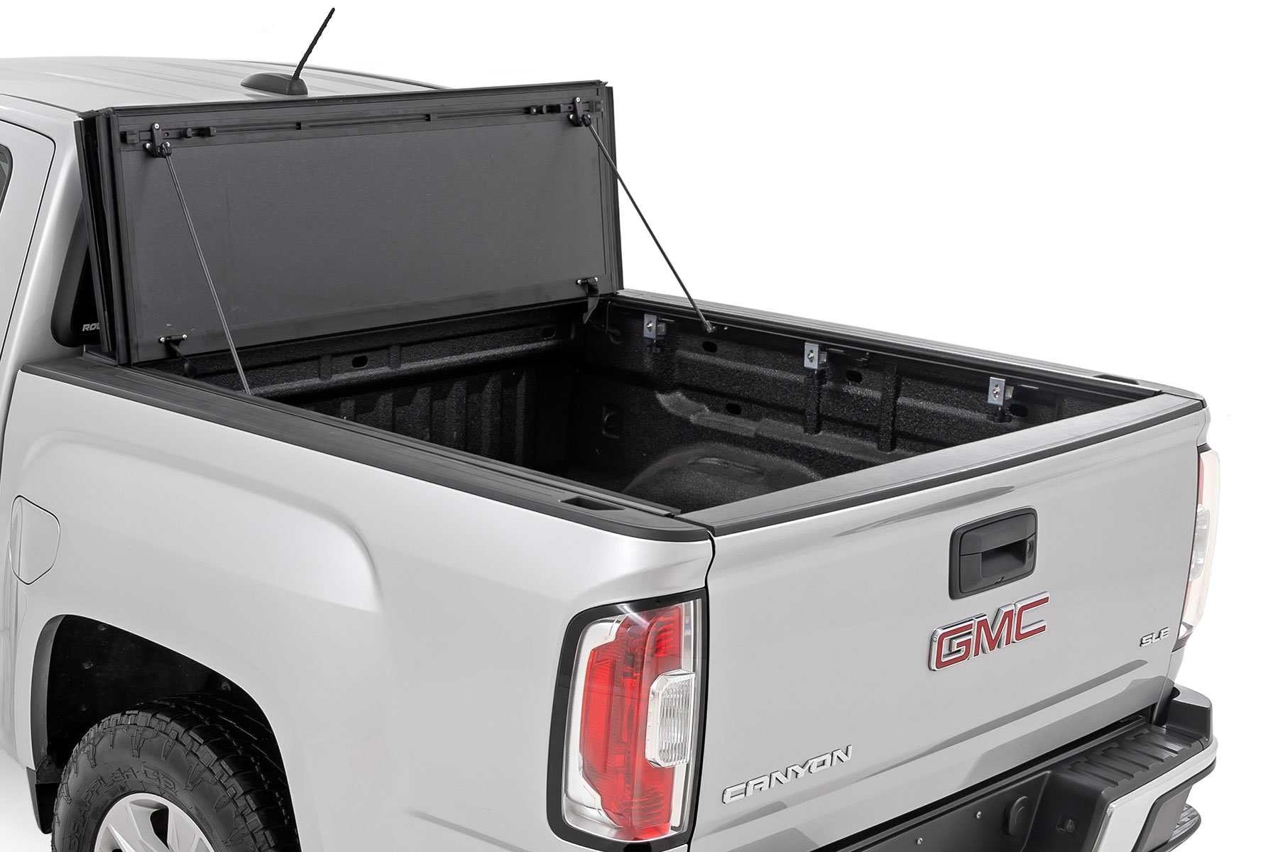 Rough Country Hard Tri-Fold Tonneau Cover for Chevy Colorado & GMC Canyon (2015-2026) - Aluminum Flip-Up Folding Bed Cover, Fits 5' (60") Bed