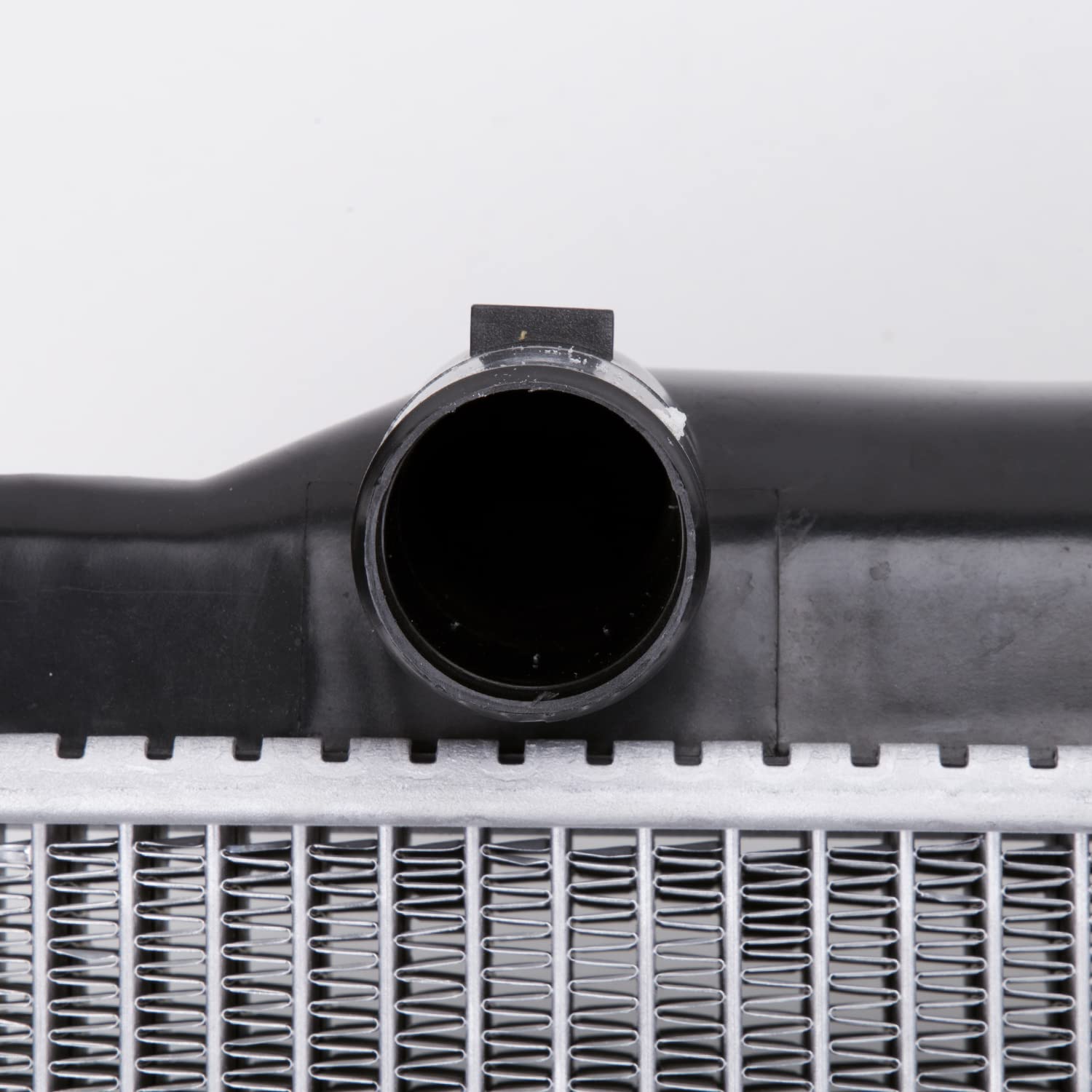 Radiator TYC 1918 Compatible with 1995-1997 Toyota Land Cruiser