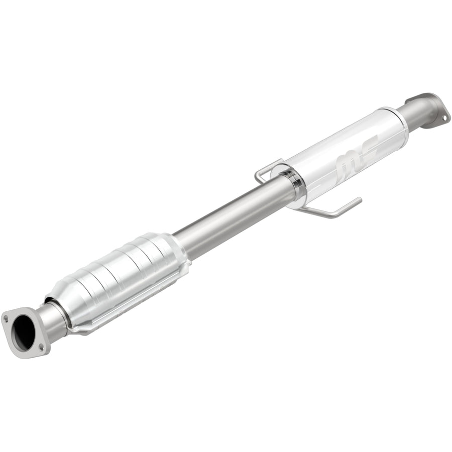 MagnaFlow 51133 Catalytic Converter: OEM Grade, Direct-Fit, For 2011-2018 Kia Optima, For 2011-2017 Hyundai Sonata (EPA Compliant)