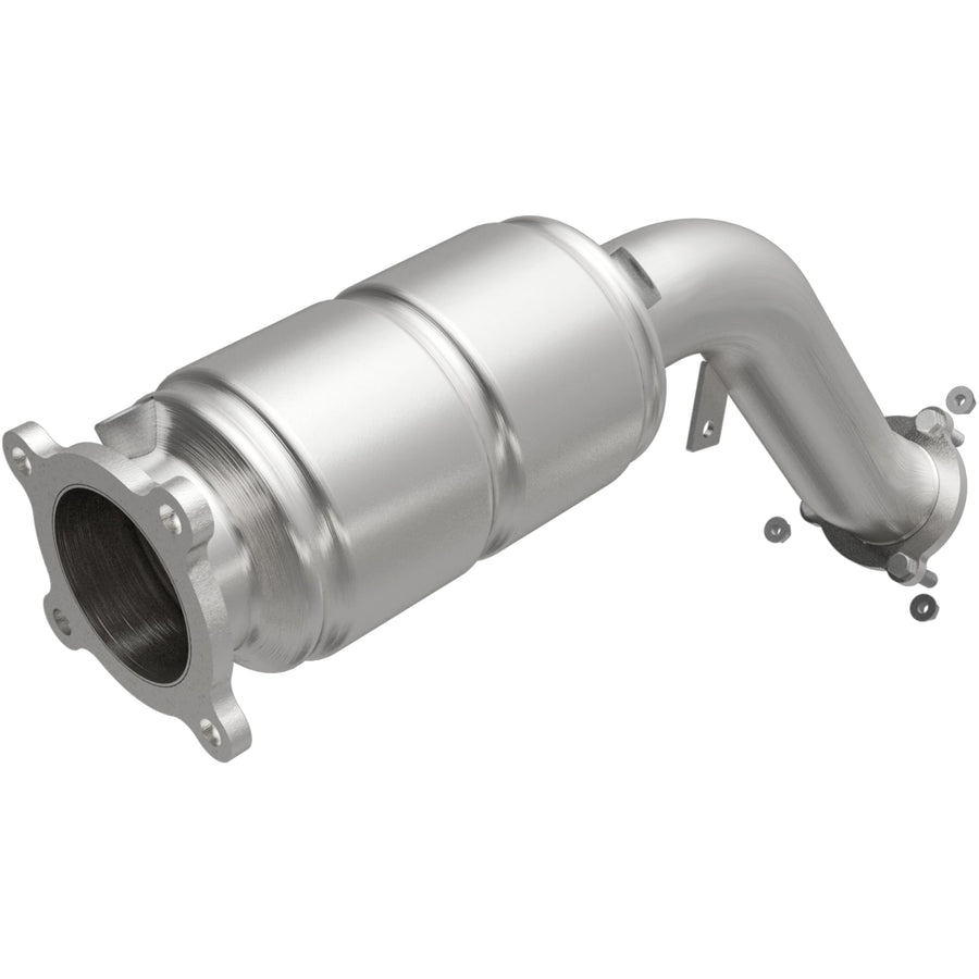 Catalytic Converter MagnaFlow 52352: OEM Grade, Direct-Fit, For 2011-2017 Audi Q5, For 2009-2016 Audi A4 (EPA Compliant)