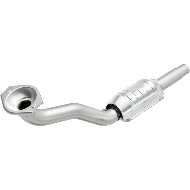 Catalytic Converter MagnaFlow 22923: Standard Grade, Direct-Fit (Federal/EPA Compliant)