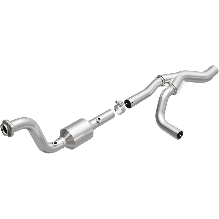 Catalytic Converter MagnaFlow 4651499: California Grade, Direct Fit, Compatible with 2004-2006 Dodge Durango (CARB Compliant)