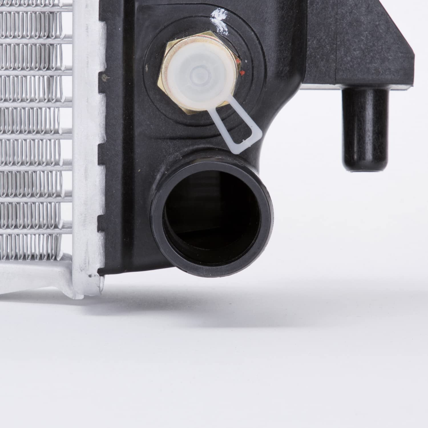 Radiator TYC Compatible with 1996-2007 Ford Taurus