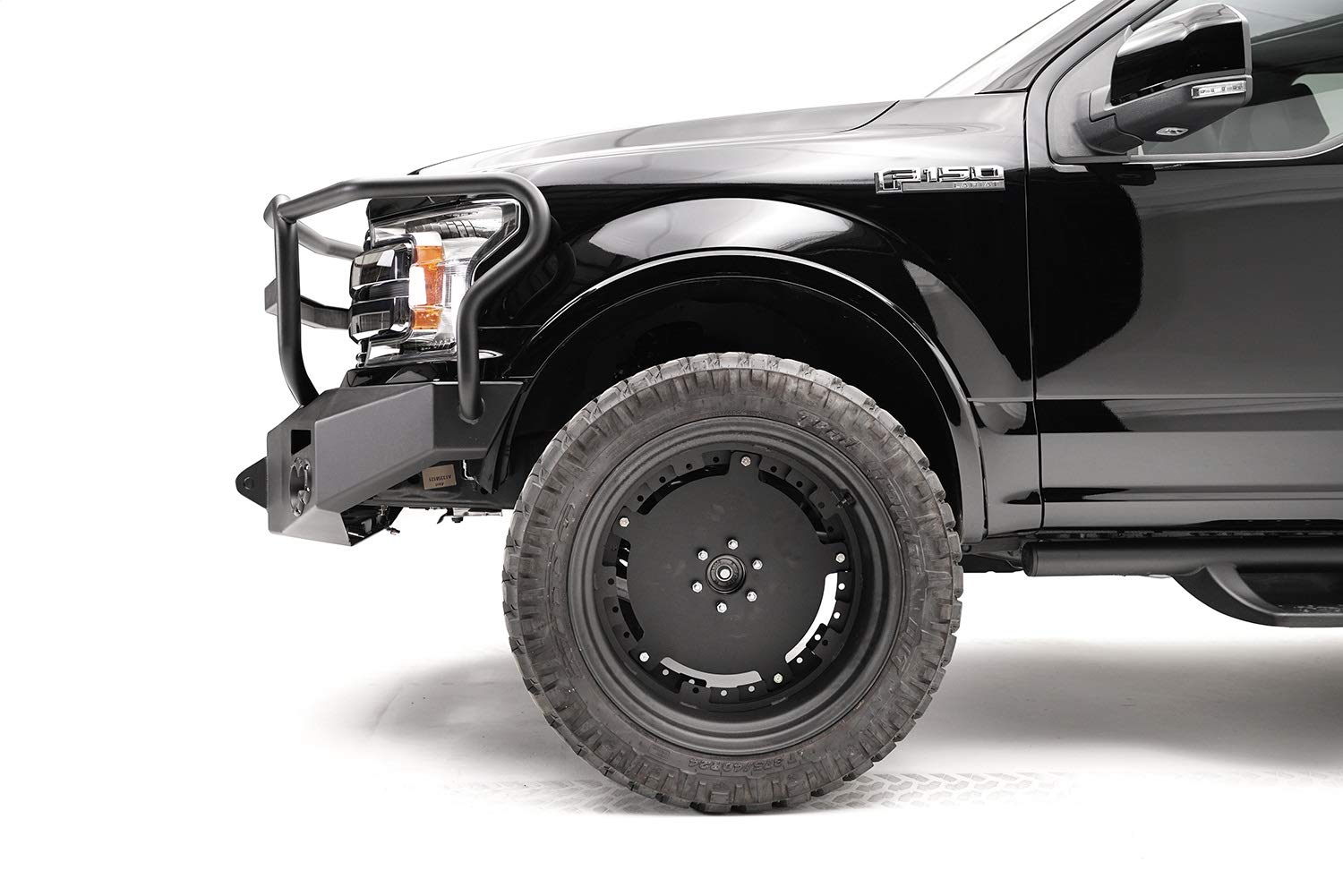 18-C Fab Fours F150 Winch Bumper with Full Grill Guard