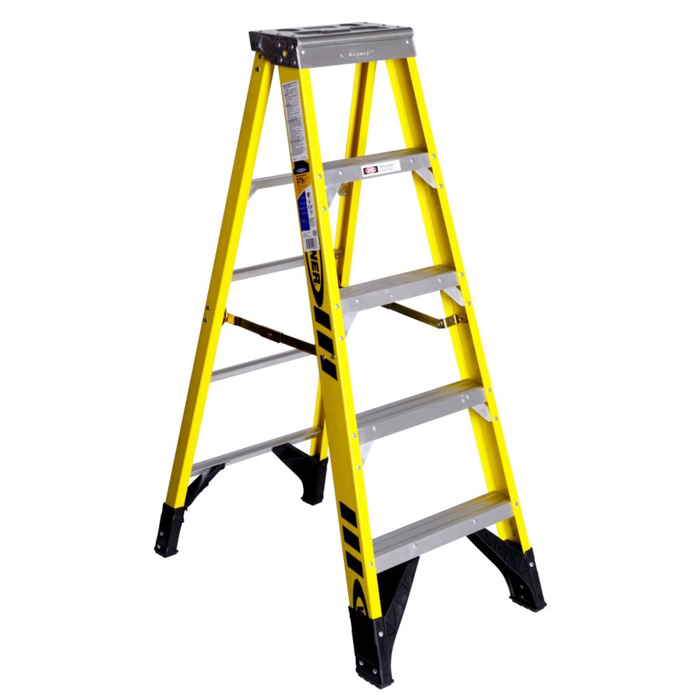 Fiberglass Werner Stepladder, 5 ft. H, 375 lb Cap, Silver (7305)