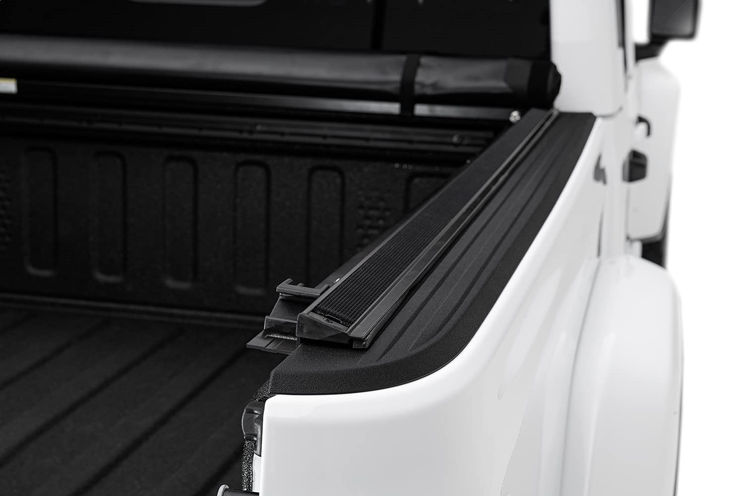 ARMIS Rugged Ridge 13550.22 Soft Rolling Bed Cover for Jeep Gladiator , Black