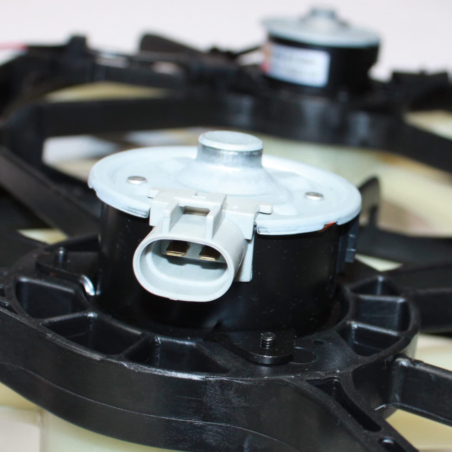 Cooling Fan Assembly TYC 622420 Compatible with 2010-2011 Toyota Camry