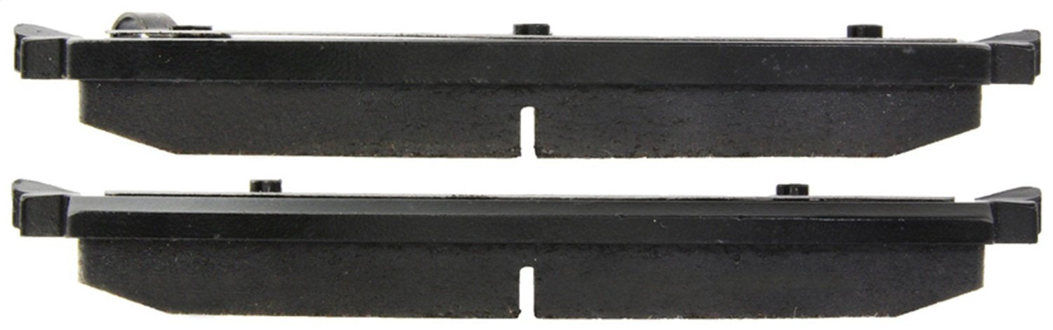 Front StopTech 308.13510 Brake Pads with Shims and Hardware Street