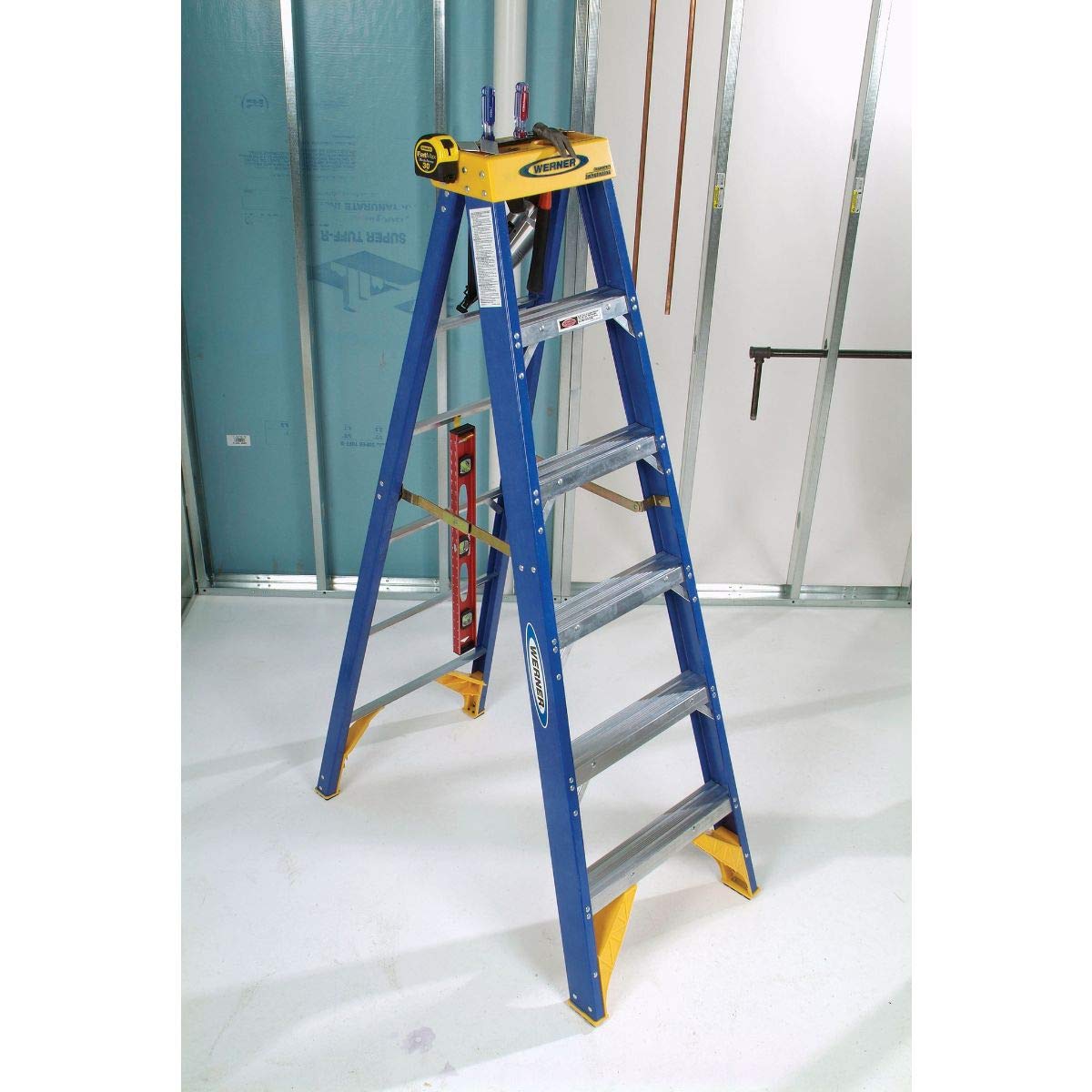 Old Blue Series Werner OBCN06 375-Duty Rating Type IAA Contractors Job Station Fiberglass Stepladder, 6-Foot