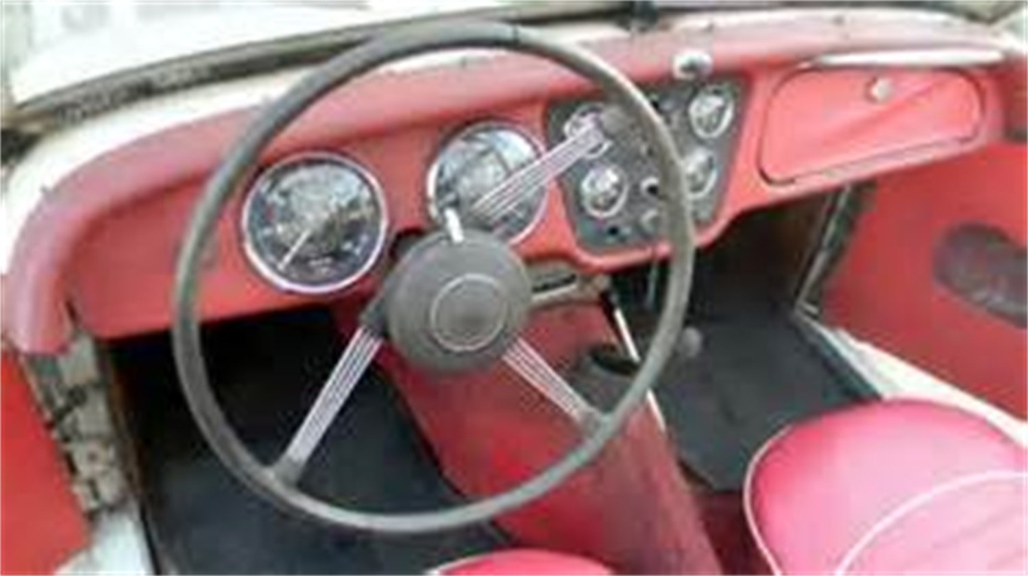 HushMat Sound and Thermal Insulation Kit 570302 (Triumph TR3- All Years Firewall)