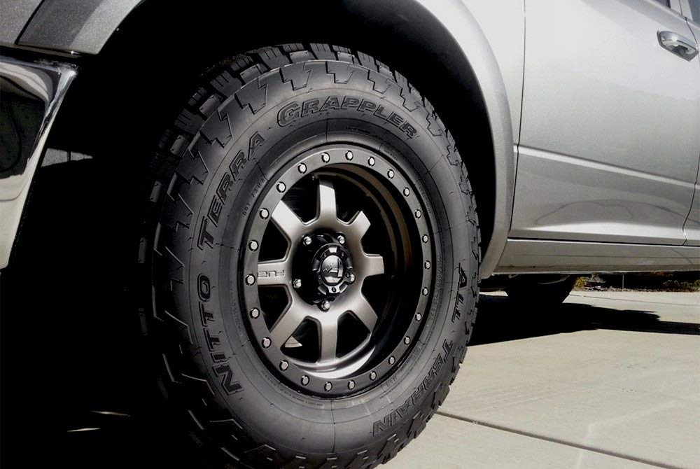 D552 Fuel Trophy Сustom Wheel - Graphite with Matte Black Bead Ring 17" x 8.5", -6 Offset, 5x114.3 Bolt Pattern, 72.6mm Hub