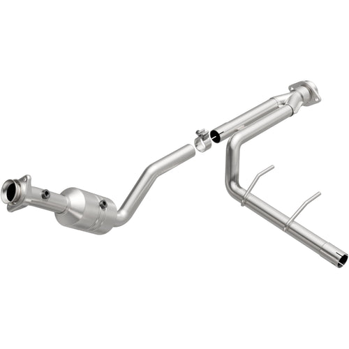 Catalytic Converter MagnaFlow 52156: OEM Grade, Direct-Fit, For 2011-2014 Ford F-150 (EPA Compliant)