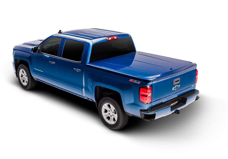 UnderCover RealTruck Lux One-Piece Truck Bed Tonneau Cover | UC2156L-YZ | Fits 2015 - 2020 Ford F-150 (YZ or Z1 - Oxford White) 5' 7" Bed (67.1")
