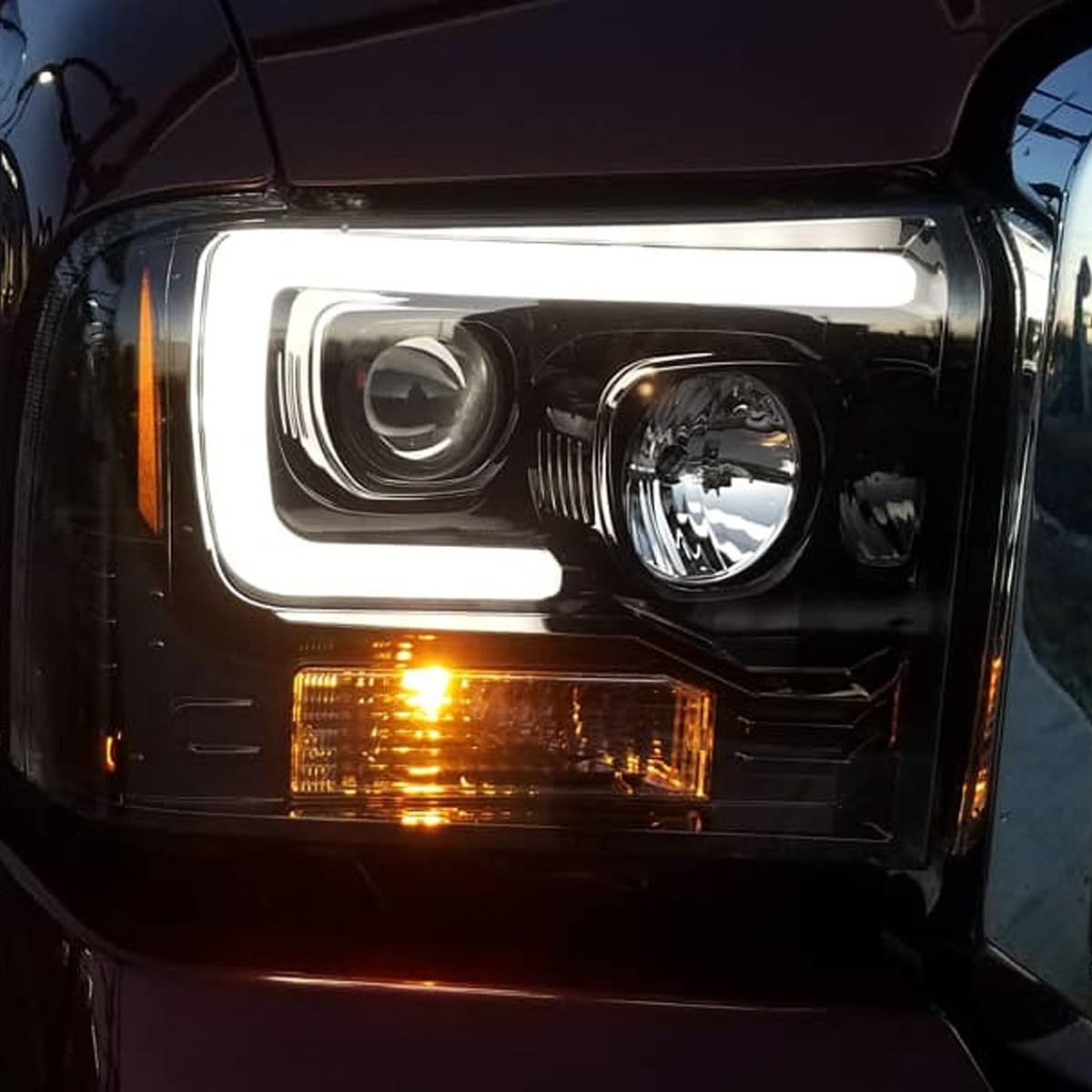 RECON - Premium Projector Headlights Fits 2005-2007 Super Duty (F250 F350 F450 F550) OLED Halos DRL - Clear Lens