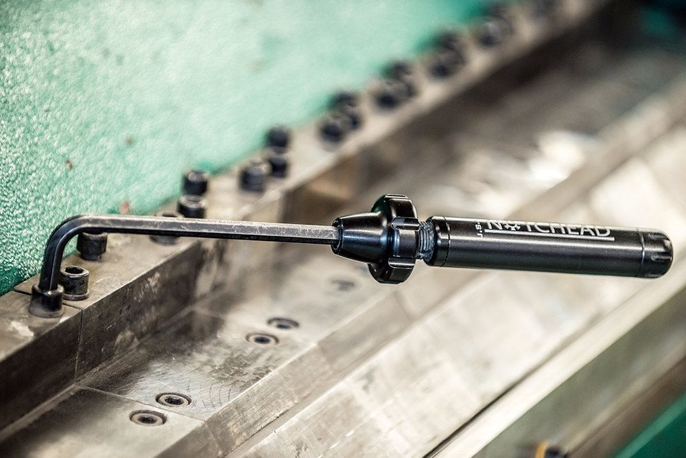 5000 NotcHead Polishing Grip for Most Size Bolts and Screws (#4 to #10, 1/4" to 3/8"), 1 Pack