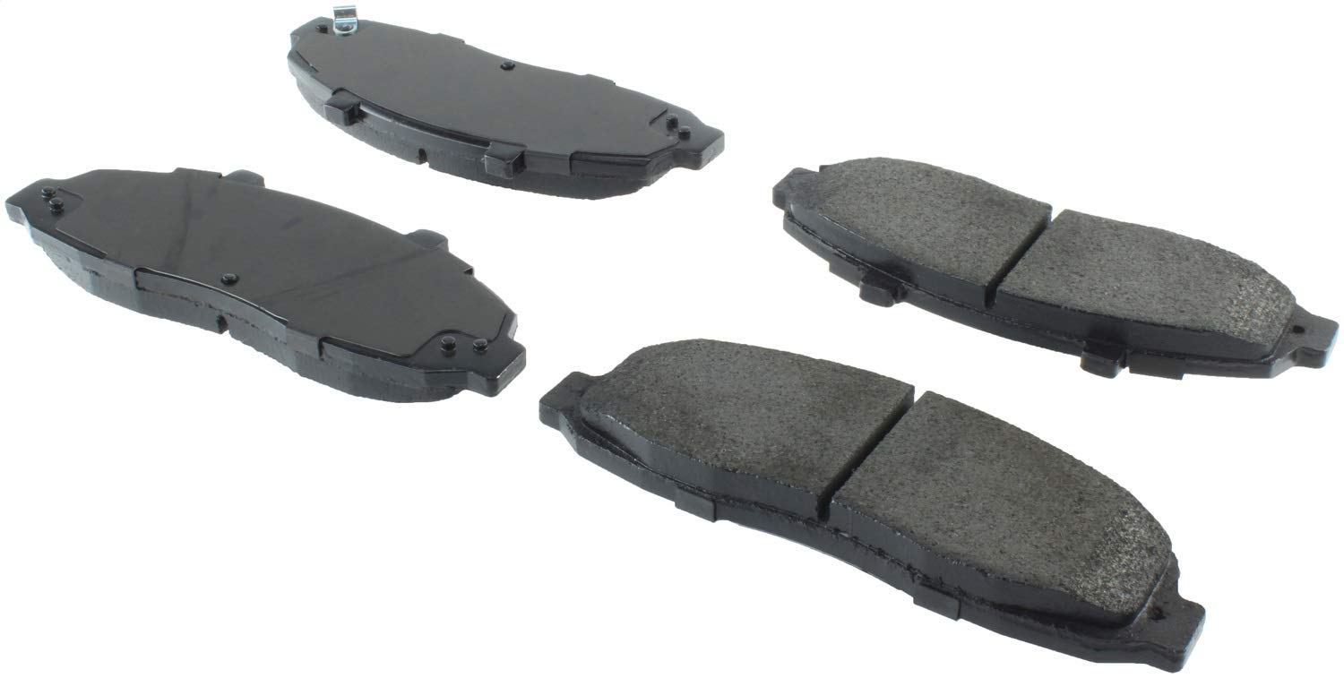 Front StopTech 308.06790 Brake Pads with Shims and Hardware Street