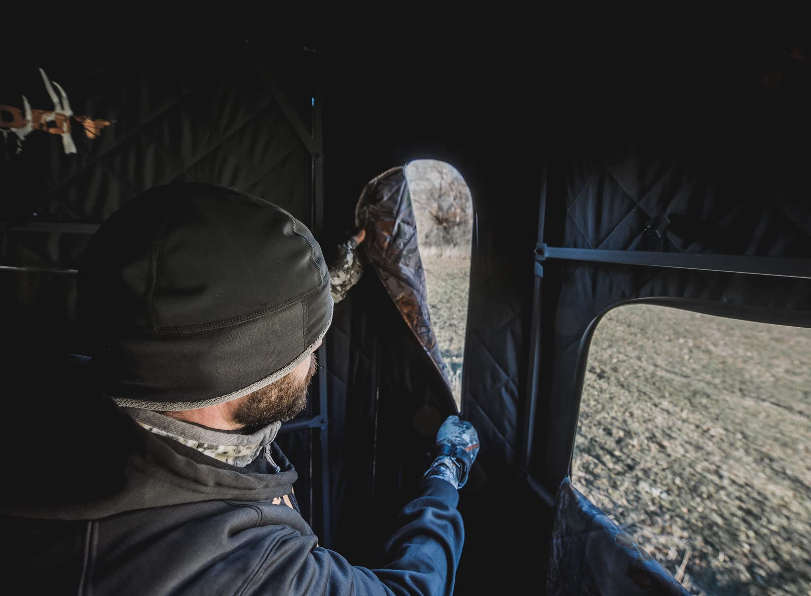 Muddy 360 Soft Side Resistant Heavy-Duty Powder Coated Steel Hunting Blind - Insulated Fabric Walls, Floor Pad, Silent Zipper Window System w/Sliding Mesh Backing, Rubber Dampeners