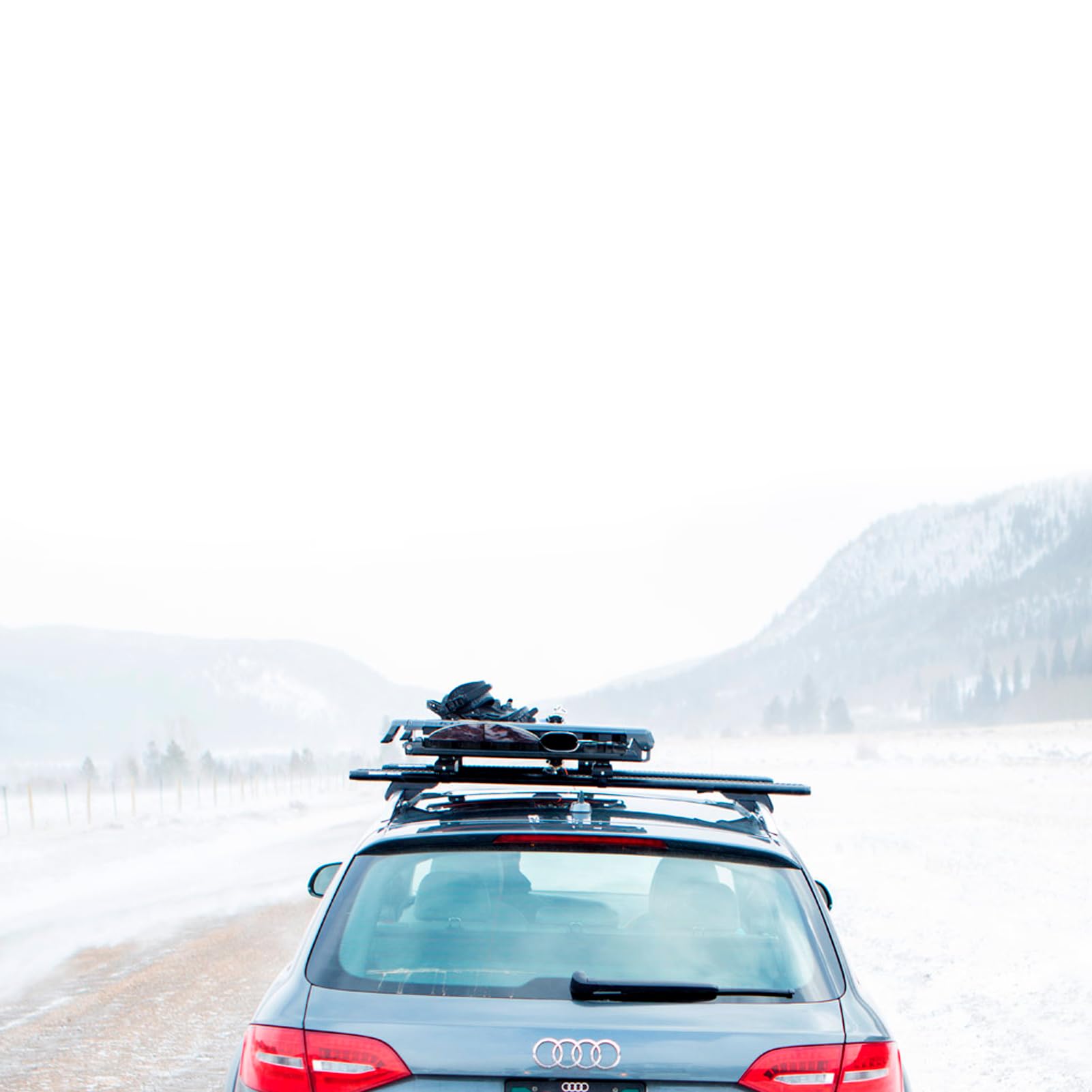 Grip 4 KUAT Durable Universal Car SUV Rooftop Crossbars Mounted Winter Sports Gear Hauling Transportation Slide-Out Locking Clamshell Rack, Fits 6 Skis/4 Snowboards - Black with Gray Anodize