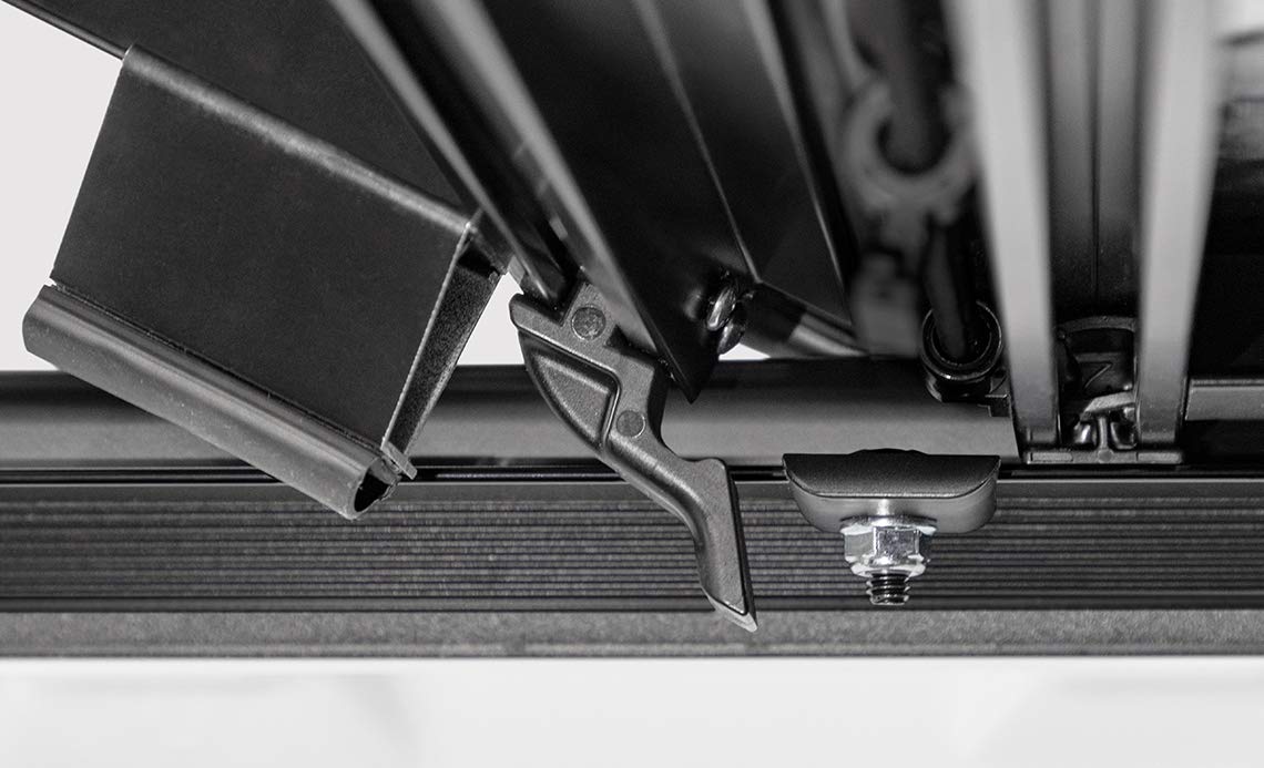 Lomax Access B4010029 Hard Tonneau Cover