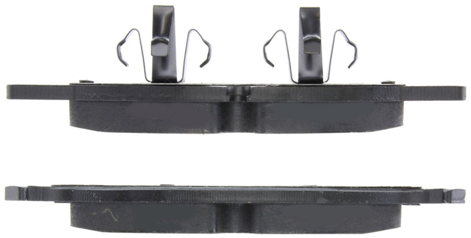Front StopTech 308.11230 Brake Pads with Shims and Hardware Street
