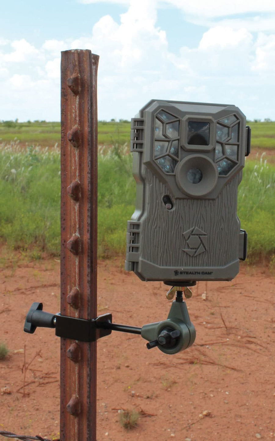 T-Post HME Trail Camera Holder | Compact Sturdy Adjustable Design | Easy Installation & Versatile Compatibility