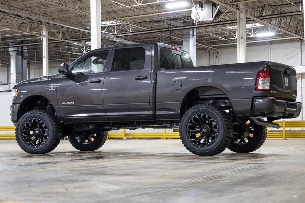 5" Lift Kit Rough Country w/N3 Shocks for 2019-2024 Ram 2500 4WD | AISIN - 37930