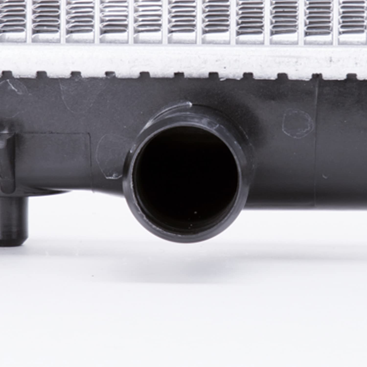 Radiator TYC 2427 Compatible with 1998-2003 Toyota Sienna