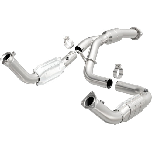 MagnaFlow 51812 Catalytic Converter: OEM Grade, Direct-Fit, For 2011-2019 Chevrolet Silverado 2500 HD, For 2011-2019 GMC Sierra 2500 HD (EPA Compliant)