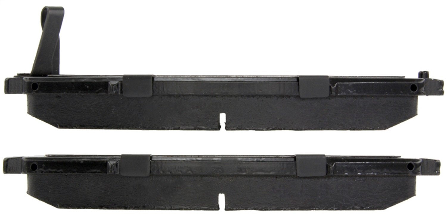 Front StopTech 308.15210 Brake Pads with Shims and Hardware Street
