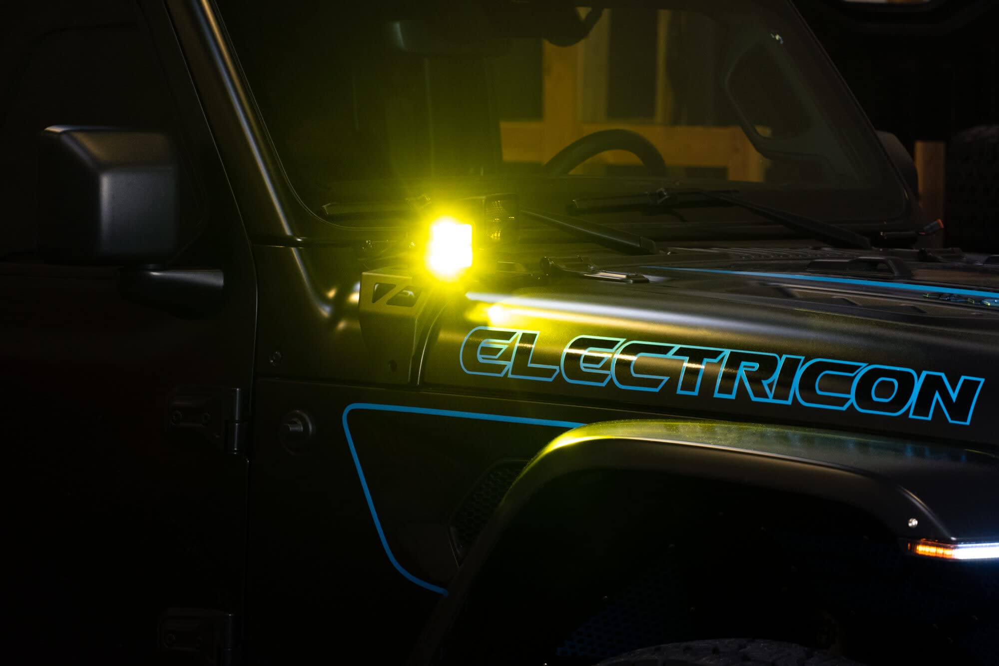 3-Inch DV8 Offroad Elite Series LED Amber Off-Road Light Pod | Flood Light Pattern | Size: 3” x 3” x 2.75” | Bezel-Less Housing with Heat Fins