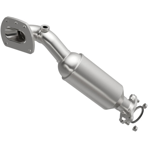 Catalytic Converter MagnaFlow 22-212: OEM Grade, Manifold, Compatible with 2016-2020 Toyota Tacoma (Federal/EPA Compliant)
