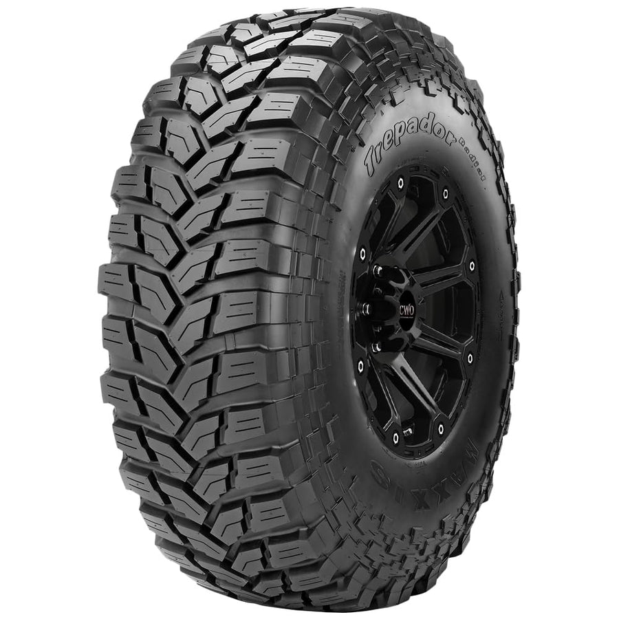 M8060 Maxxis Trepador All Terrain LT40X13.50-17 D Light Truck Tire