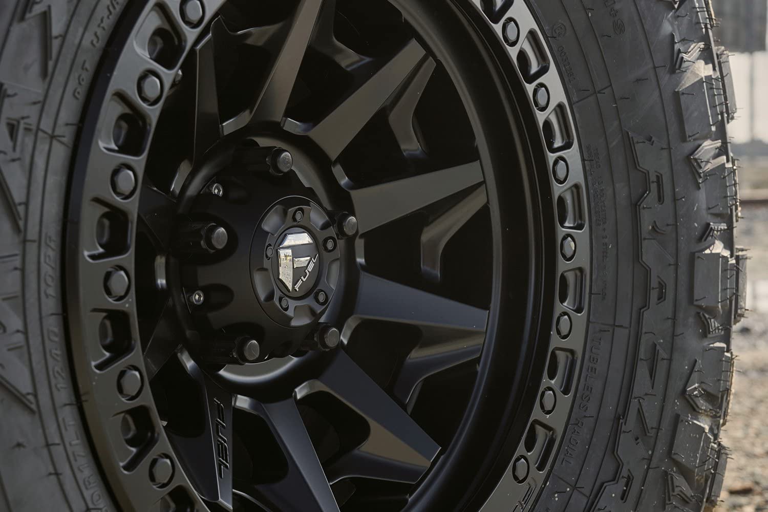 D694 COVERT FUEL OFF-ROAD 18X9, 5X5.5, 5.04, 1mm MATTE BLACK - D6941890B550