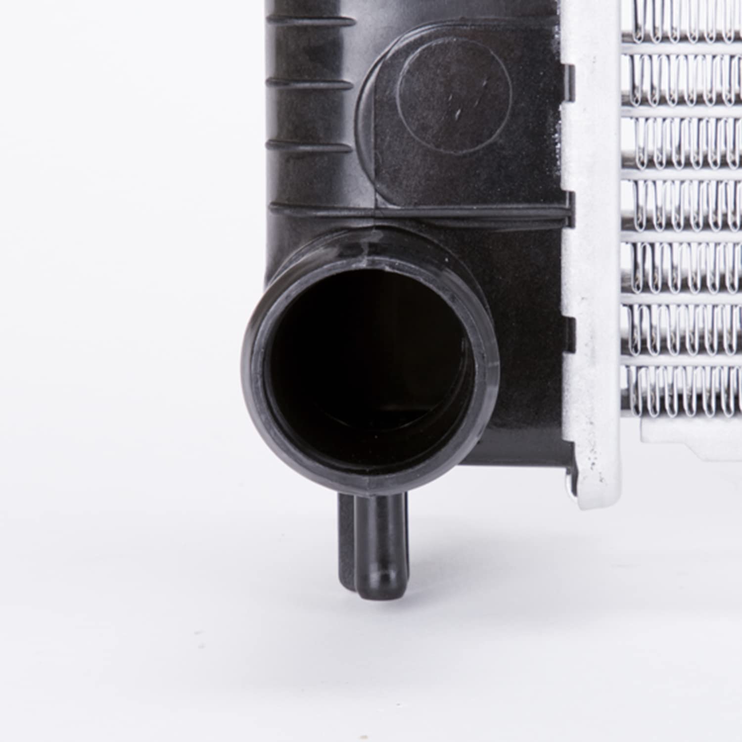 Radiator TYC 2424 Compatible with 1999-2004 Volvo C70
