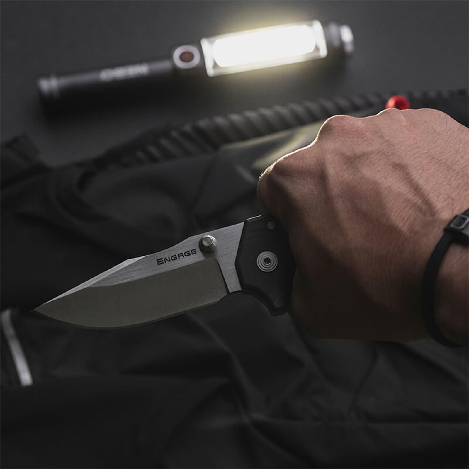 COLD STEEL 3.5" Engage Razor-Sharp S35VN Clip Point Blade 4.7" G-10 Handle Everyday Carry Pocket Folding Knife w/Atlas Lock Mechanism