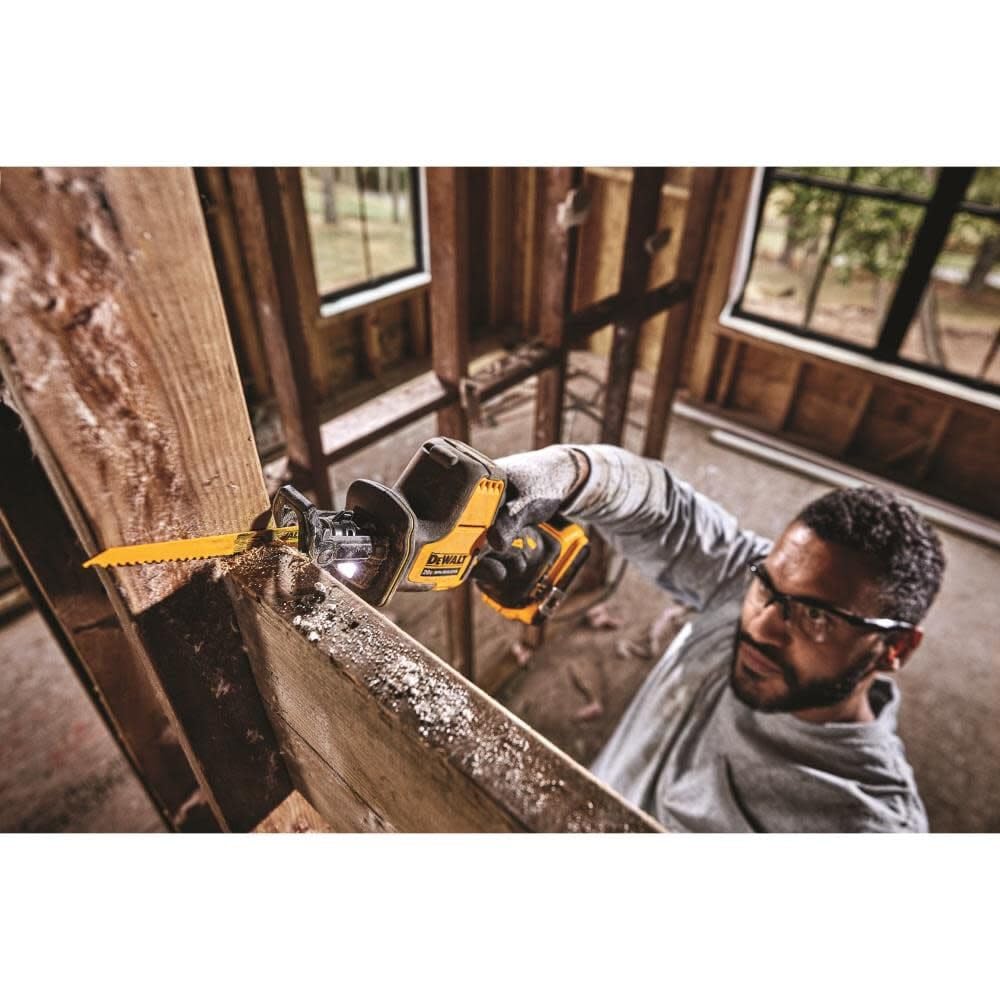 DEWALT Atomic DCS369P1 20V Max* Cordless One-Handed Reciprocating Saw Kit