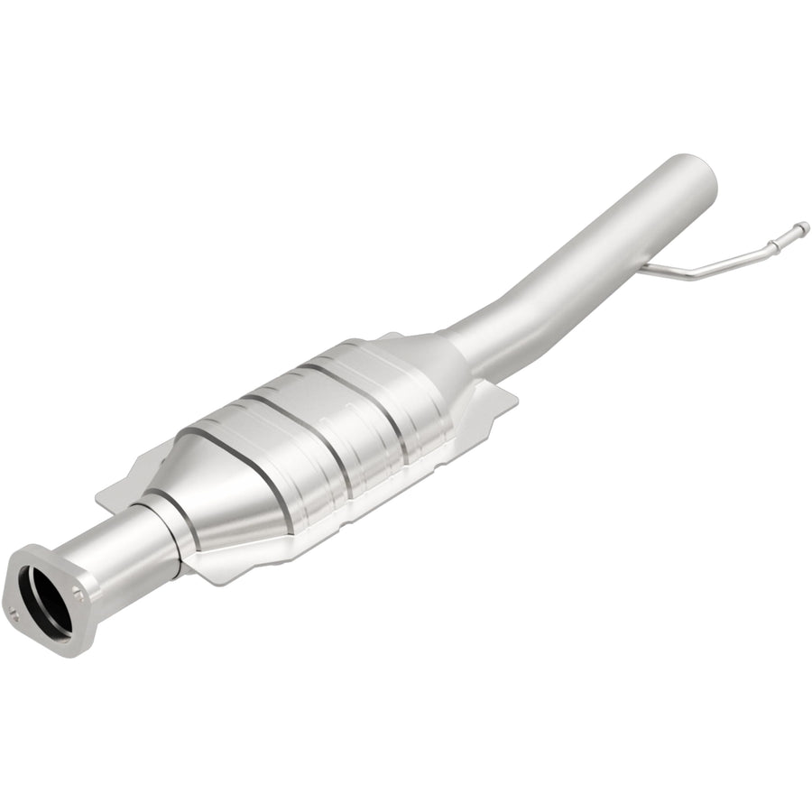 Catalytic Converter MagnaFlow 24463: HM Grade, Direct-Fit (Federal/EPA Compliant)