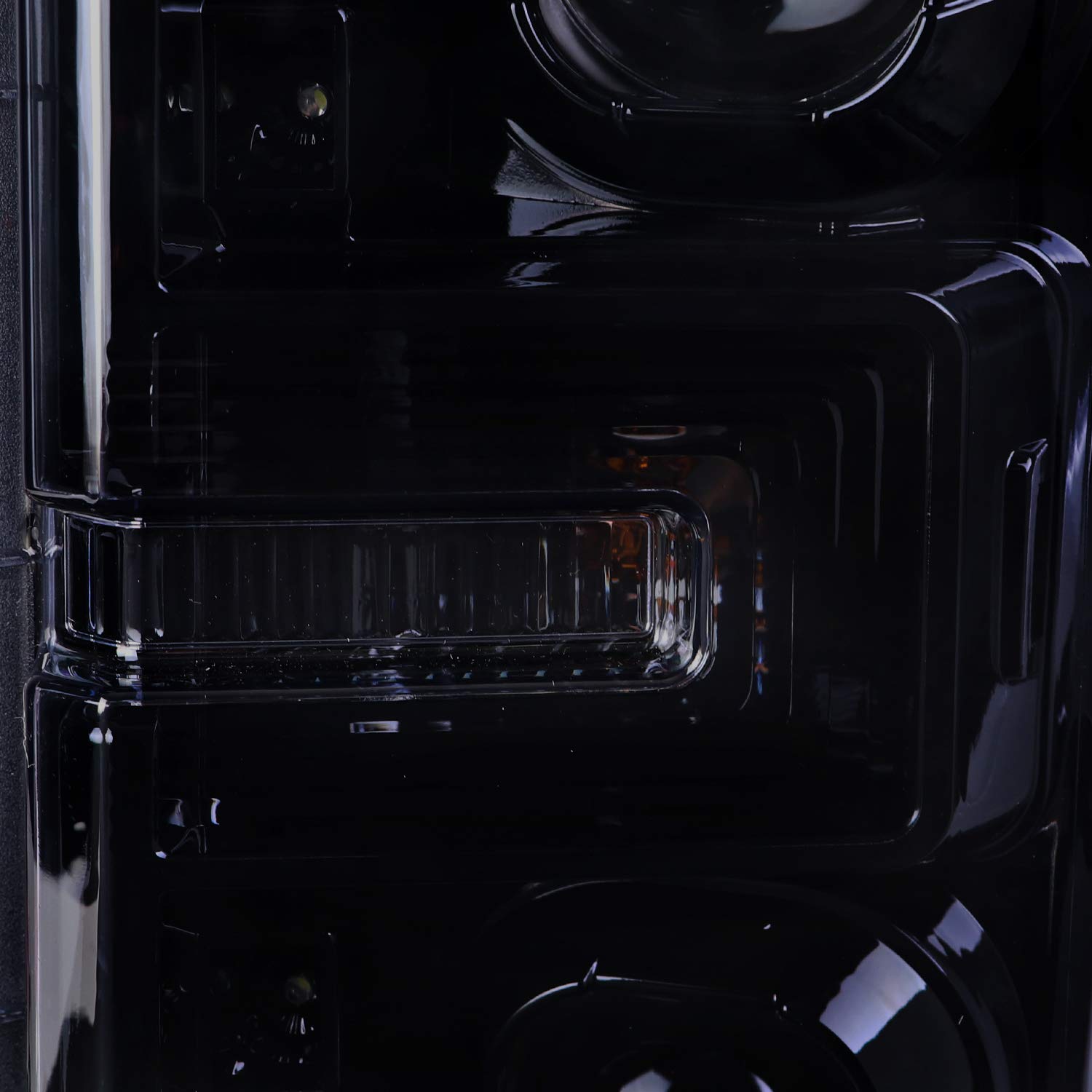 Glossy Black Smoke SPEC-D TUNING Projector Headlights w/Switchback LED Turn Signal Compatible with 2017-2019 Ford F-250, F-350, F-450, F-550 Super Duty, Left + Right Pair Headlamps Assembly