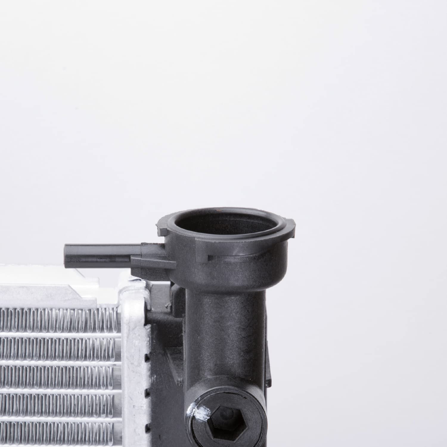 Replacement TYC 2962 Radiator for Kia Sorento