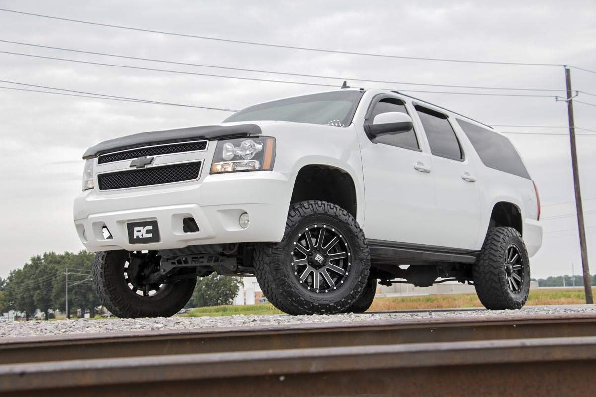 Rough Country 7" Lift Kit 2007-2013 for Chevy/GMC SUV 1500 2WD/4WD - 28700A