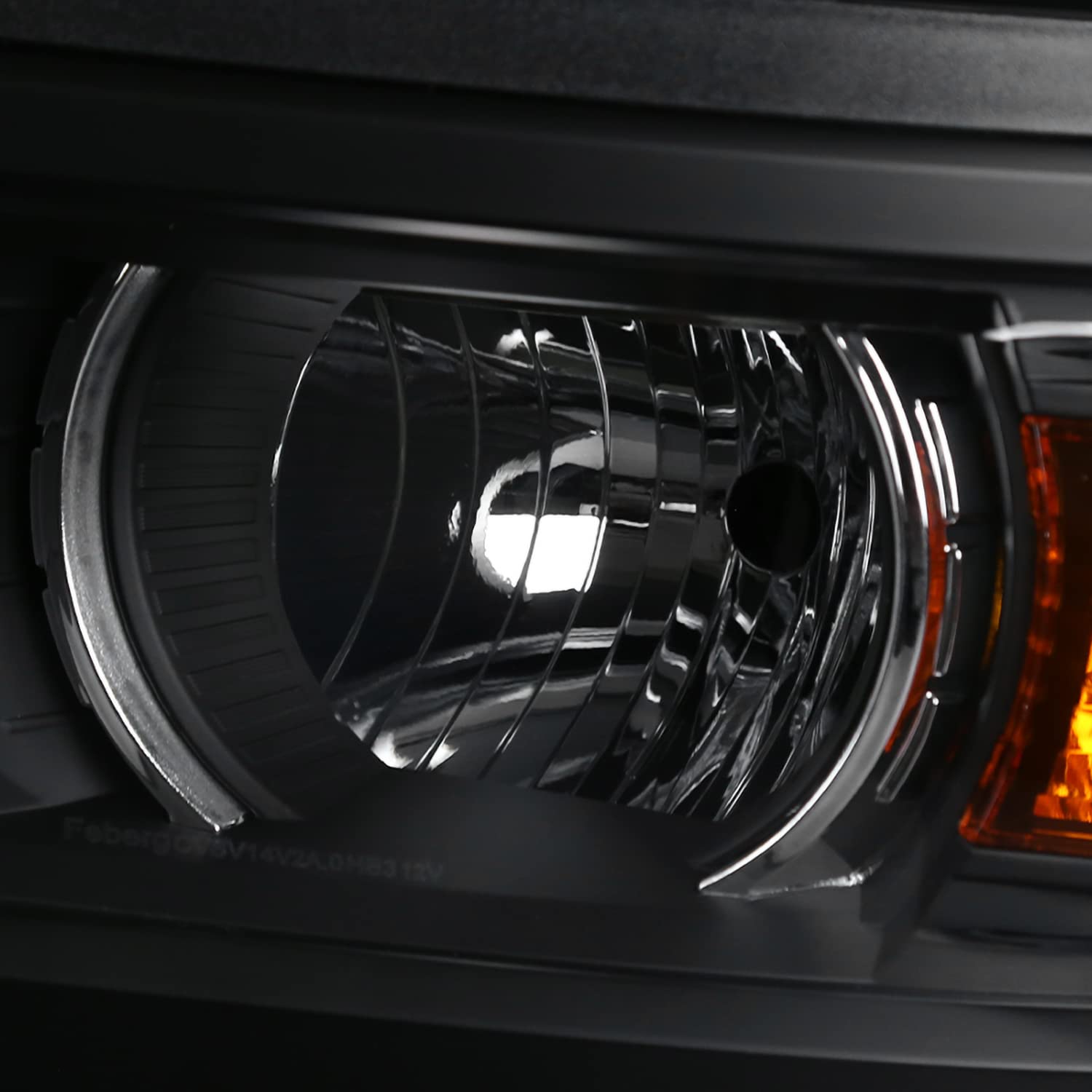 Black Projector Headlights w/Black Trim SPEC-D TUNING Compatible with 2014-2015 Chevy Silverado 1500, Left + Right Pair Headlamps Assembly