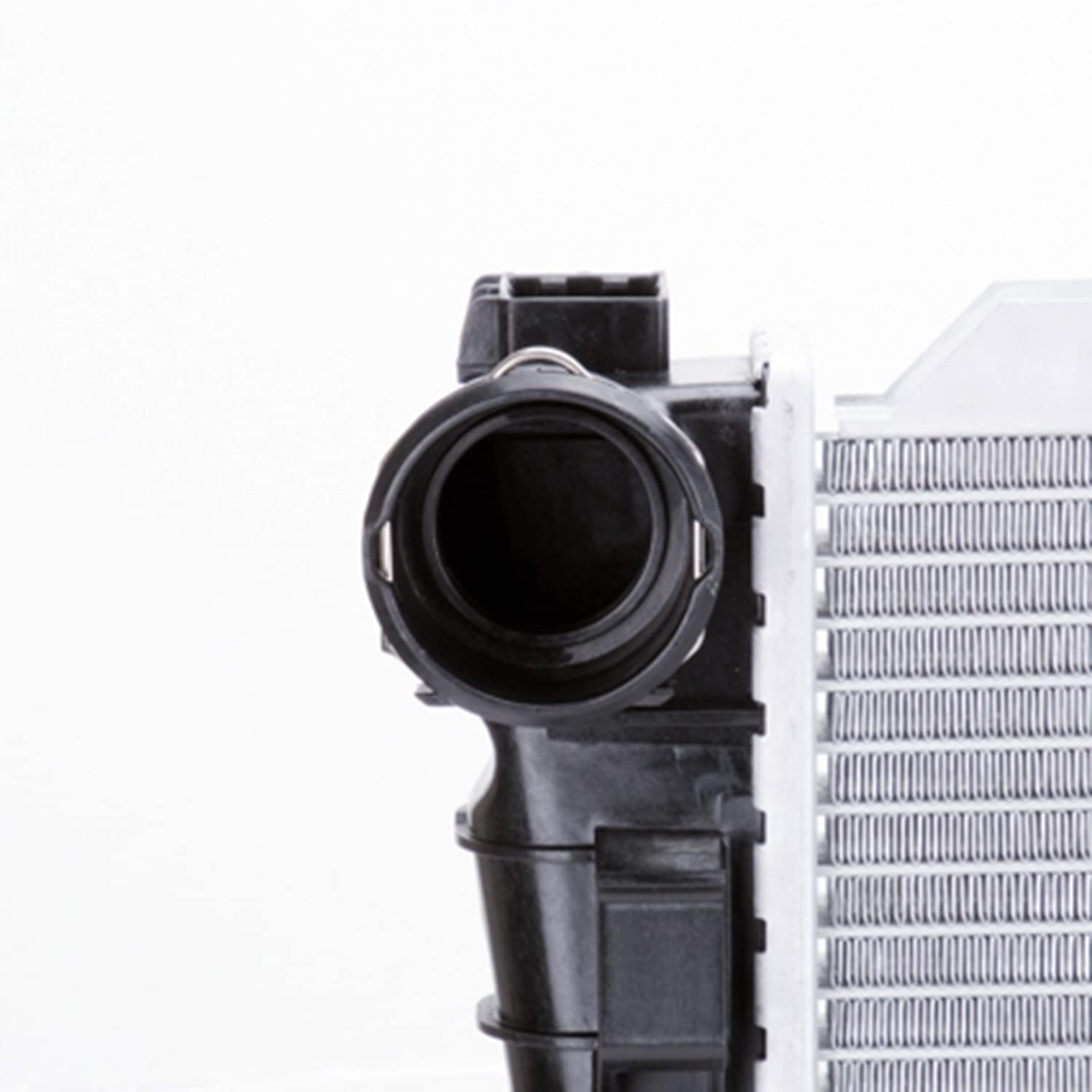 Replacement TYC 13358 Radiator for Mercedes-Benz