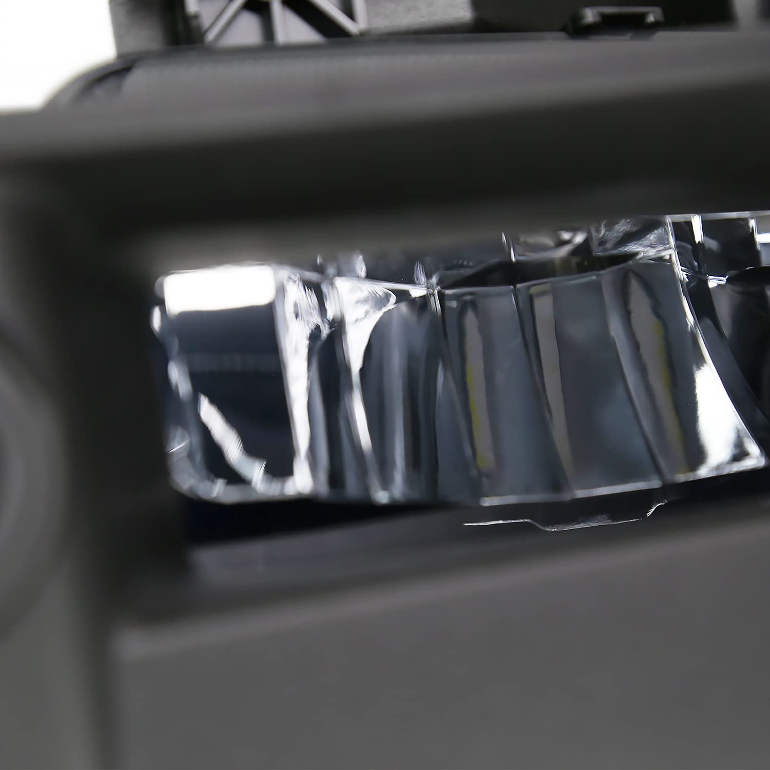 Fog Lamp Spec-D Tuning LED Smoke Lens with Universal Wiring and Switch Compatible with Dodge Ram 1500 2019-2022